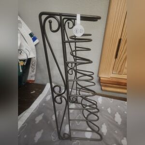 Elegant Black Metal Pot Lid Organizer